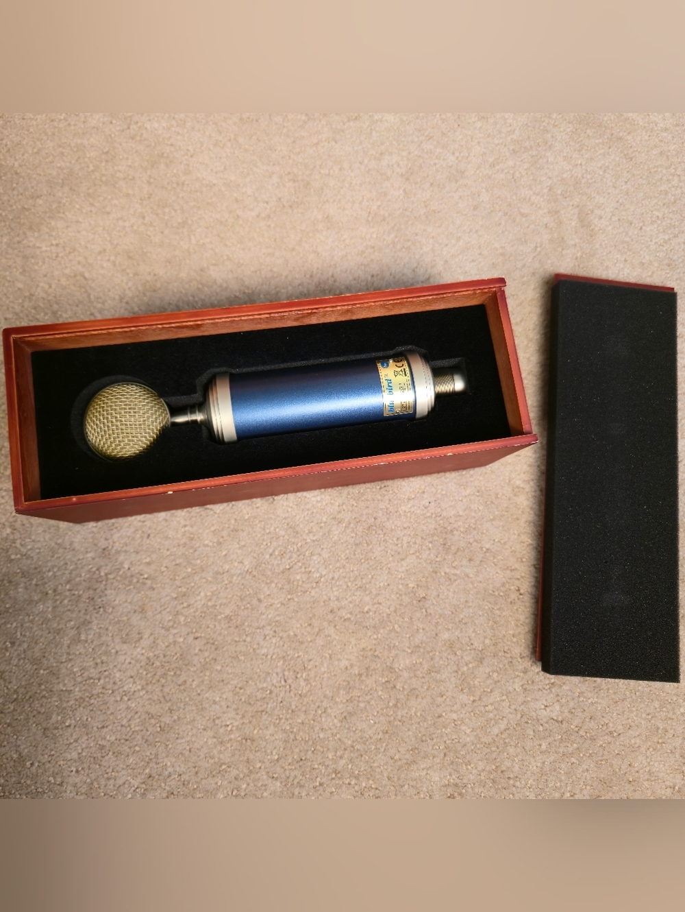 Blue Bluebird SL Condenser Microphone A00105 with Blue Wooden Case
